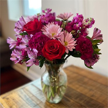 Regal Jewel – A Florist Original